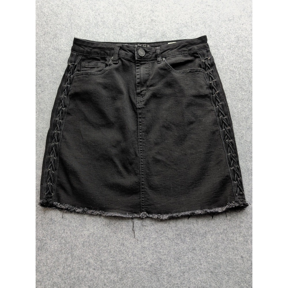 Rocks & Indigo Black Denim Lace Up Raw Hem‎ Mini Skirt Women's Size 8/28